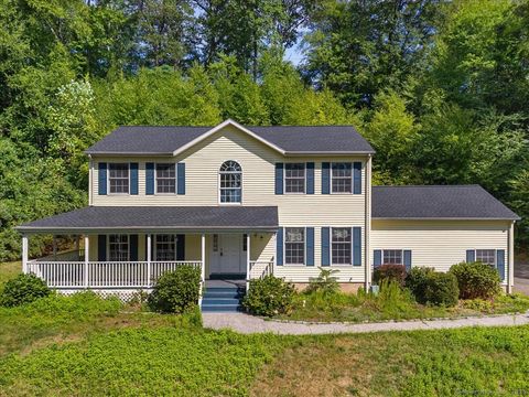 279 Barberry Road East Haven CT 06473