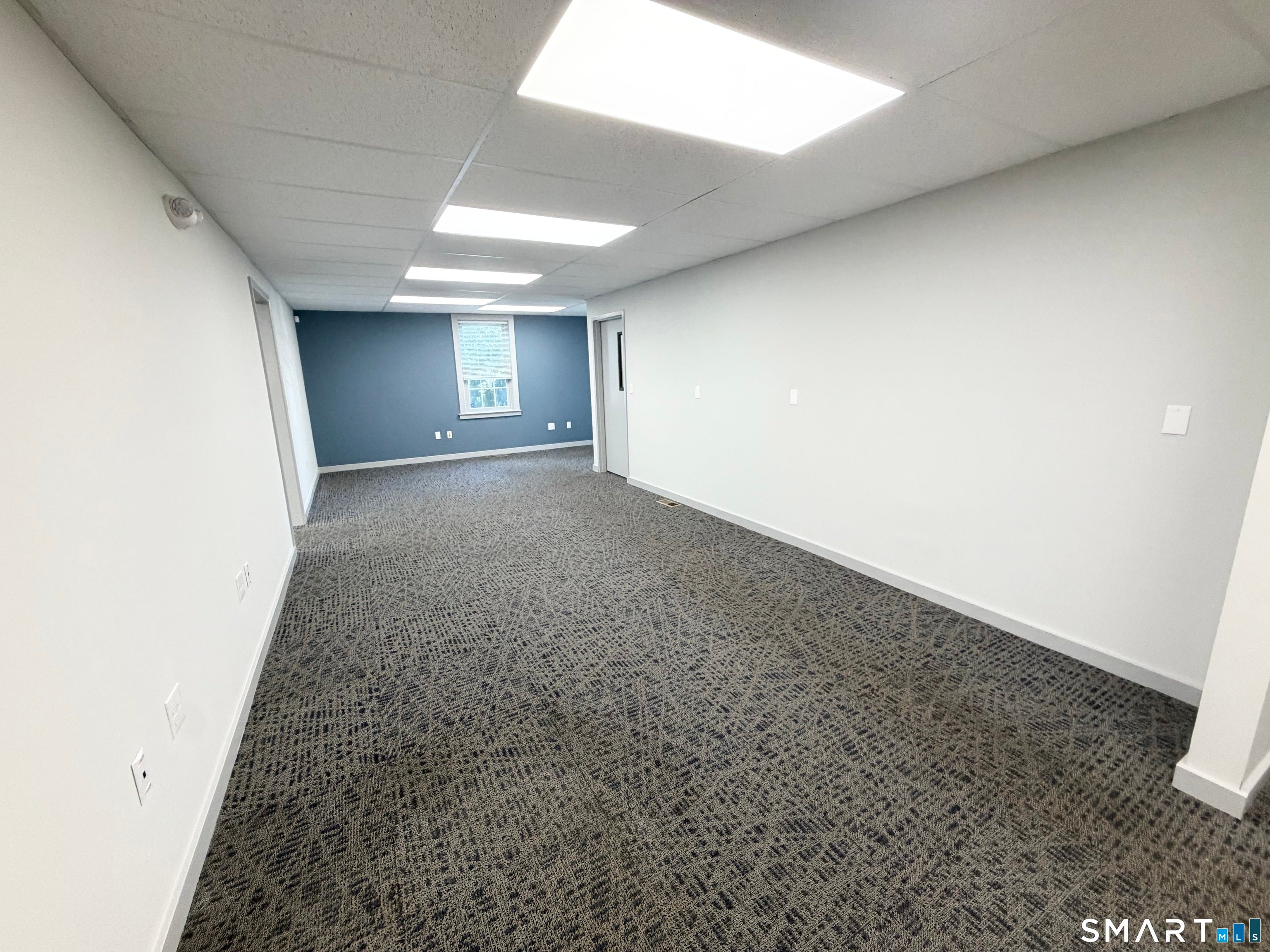 6 Ledgebrook Drive B