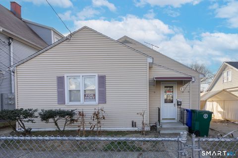 239 Hollister Street Stratford CT 06615