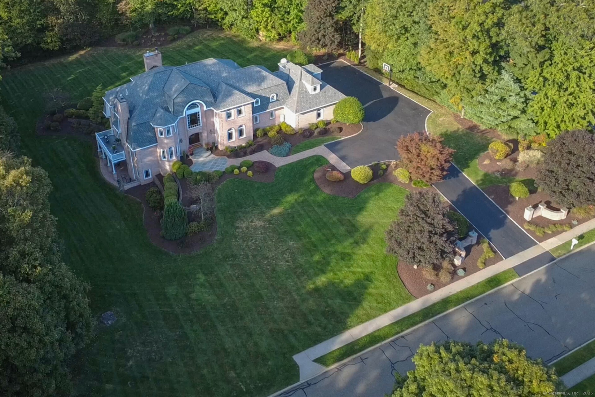 40 Whispering Hollow Court