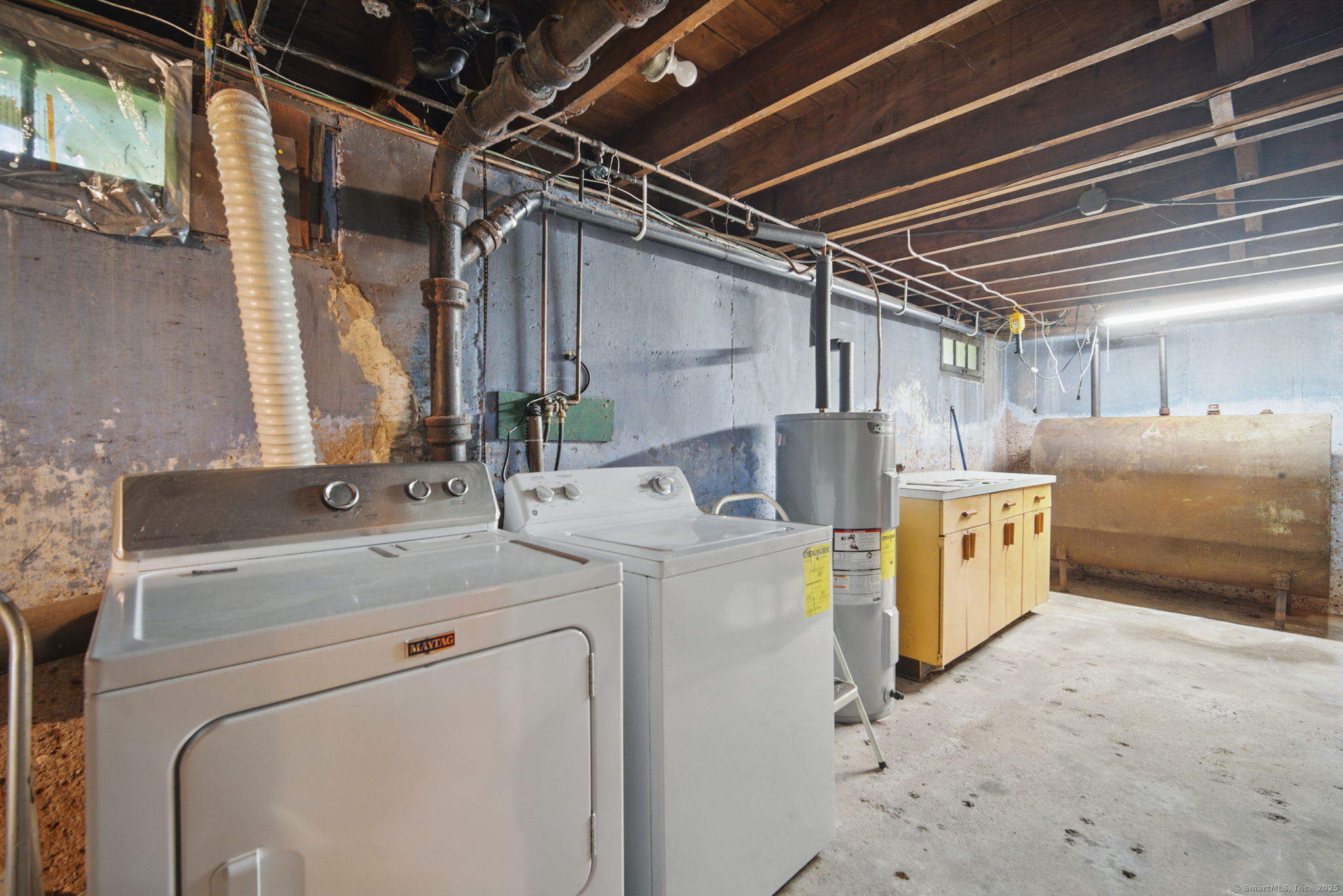 Rocky Hill, Connecticut 06067, United States, 2 Bedrooms Bedrooms, ,1 BathroomBathrooms,Residential,Active,149652