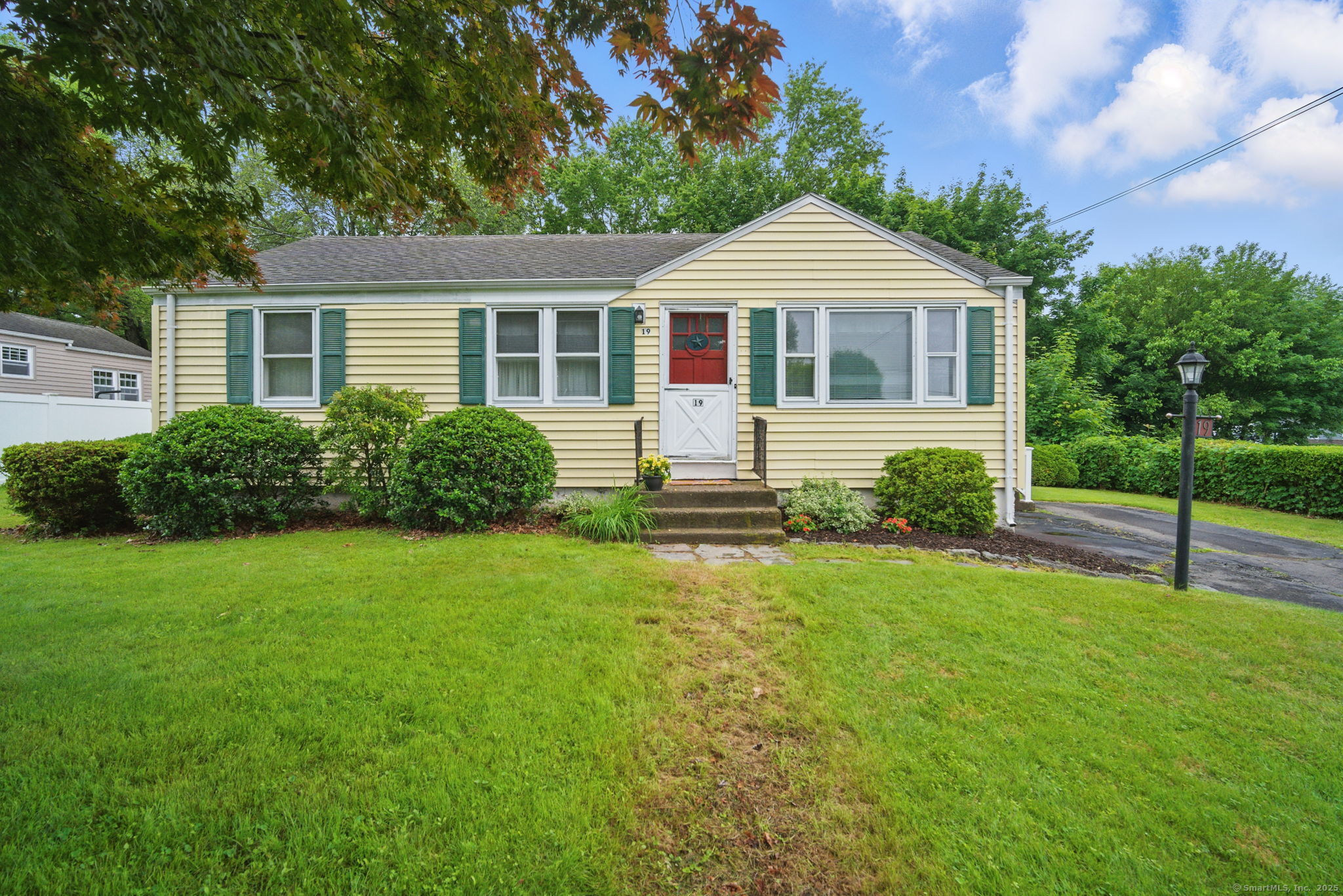 Property for Sale at Litchfield Place, Rocky Hill, Connecticut - Bedrooms: 2 
Bathrooms: 1 
Rooms: 4  - $279,900