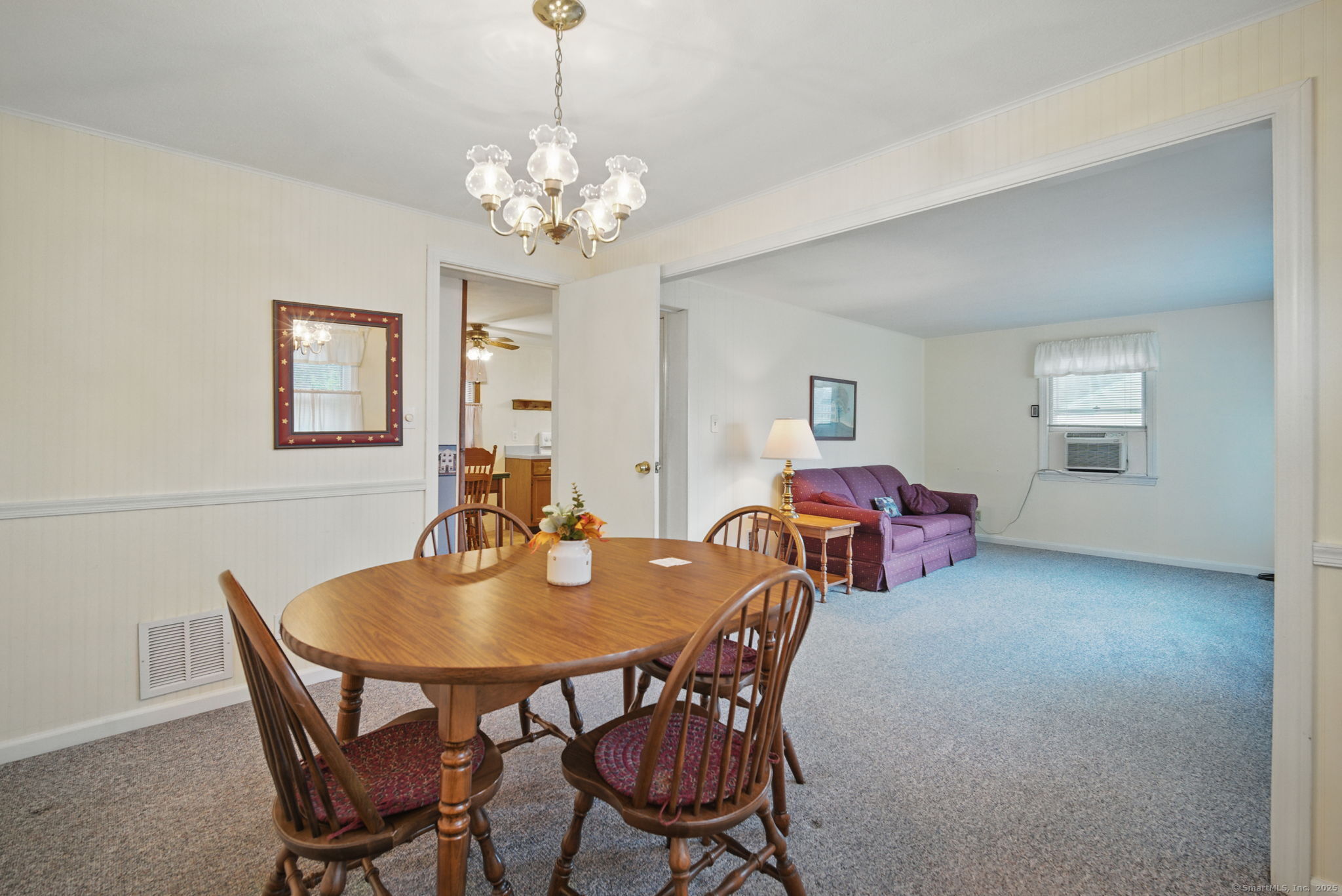 Rocky Hill, Connecticut 06067, United States, 2 Bedrooms Bedrooms, ,1 BathroomBathrooms,Residential,Active,149652