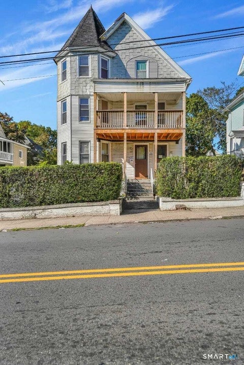 Photo of 221 Willow Street #3rd Floor, Waterbury, CT 06710 (MLS # 24187798)