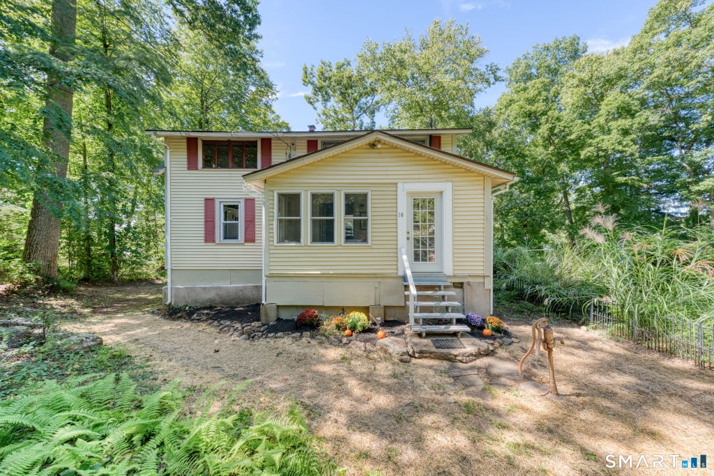 Photo of 18 Brook Trail, East Hampton, CT 06424 (MLS # 24209823)