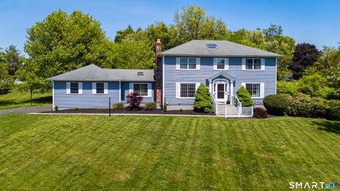 Homes For Sale - 137 Rolling Hills Drive<br/> Meriden, CT 06451