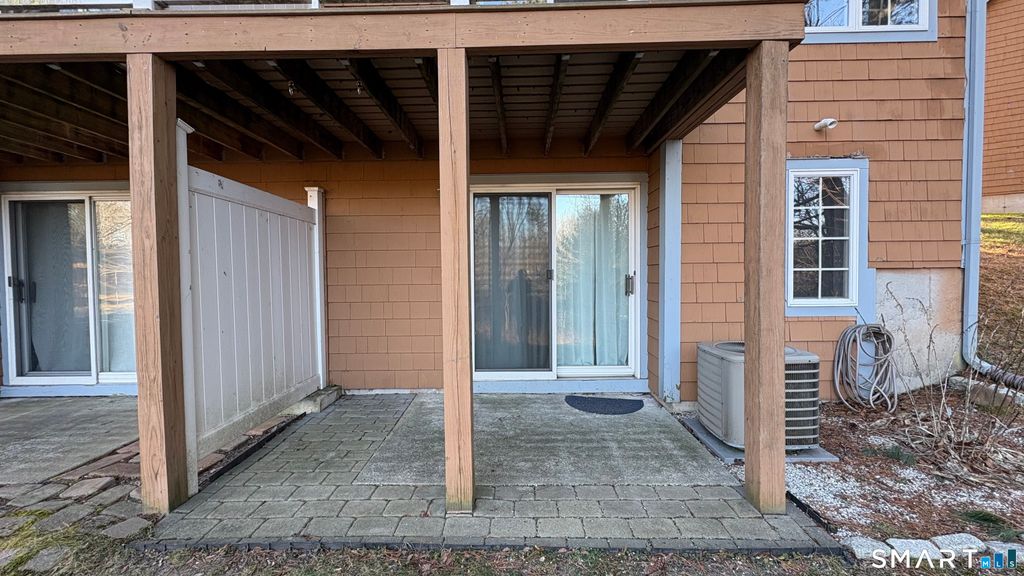 Photo of 26 Julia Court #26, East Windsor, CT 06016 (MLS # 24149830)