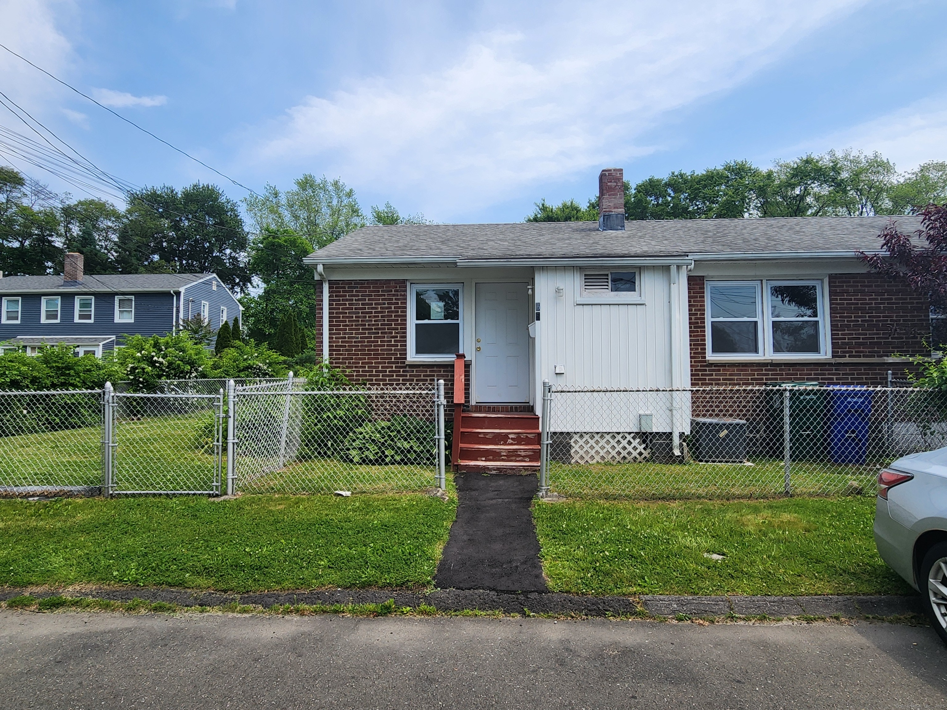 Property for Sale at Fisher Court, Stratford, Connecticut - Bedrooms: 2 
Bathrooms: 1 
Rooms: 4  - $150,000