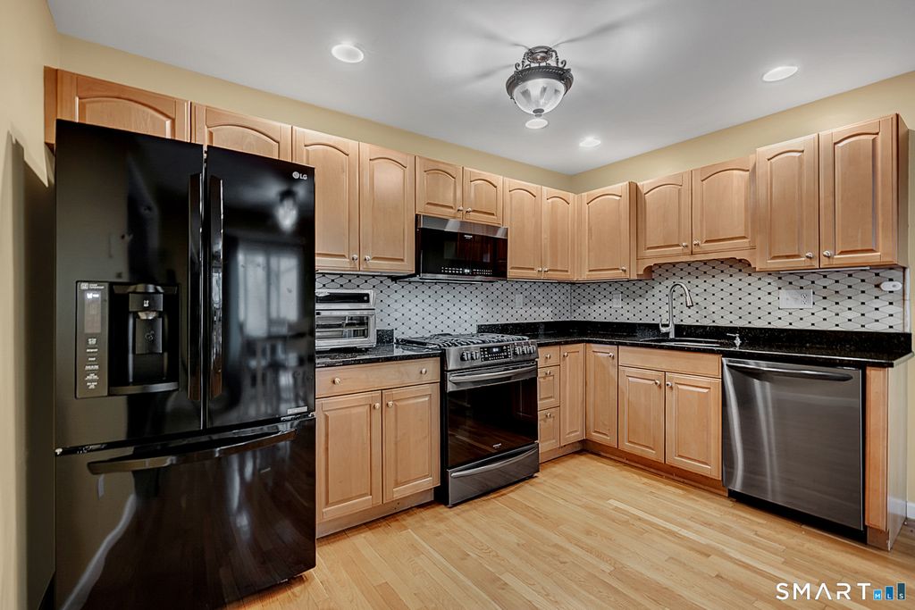 Photo of 30 Silver Sands Road #C9, East Haven, CT 06512 (MLS # 24158491)