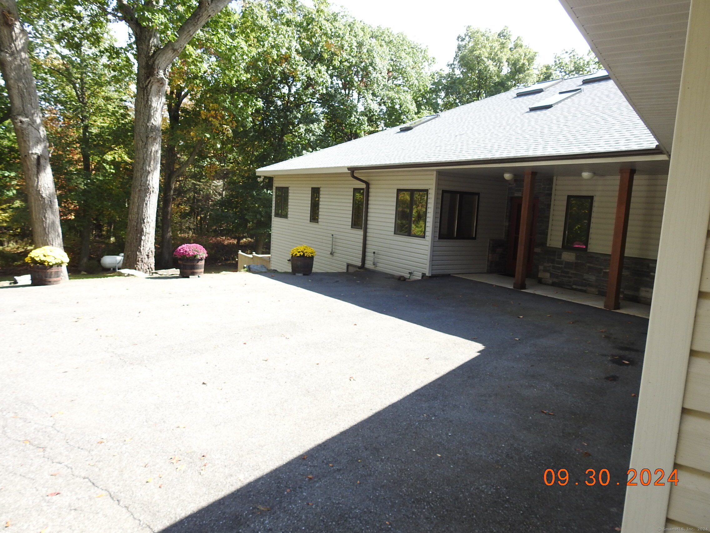 8 Tokone Hills Road, Salisbury, Connecticut image 3