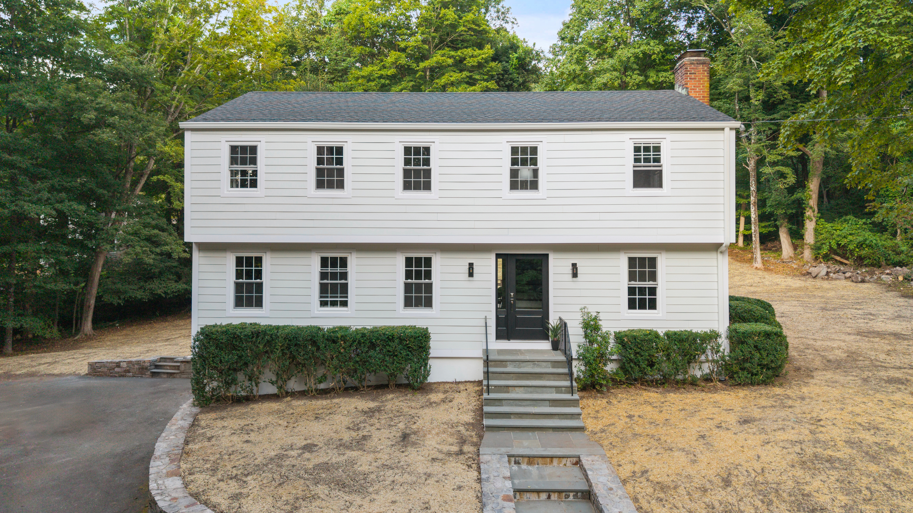 32 Cobblestone Place