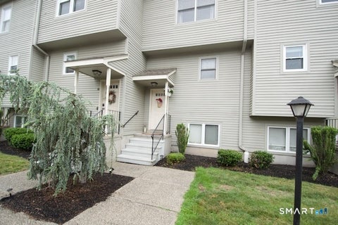 Photo of 40 Cornerstone Court #31, Southington, CT 06479 (MLS # 24185166)