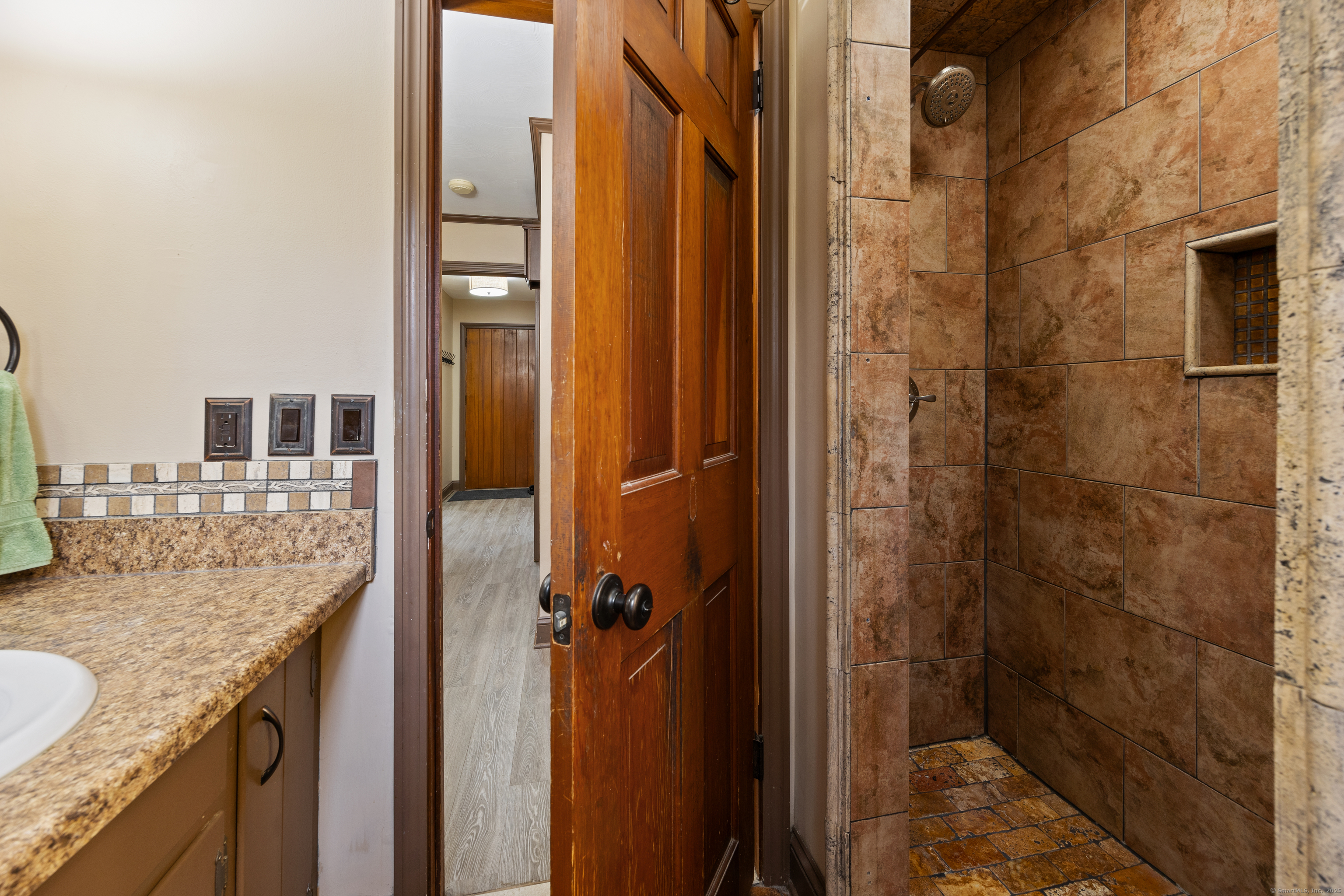 390 W High Street, East Hampton, Connecticut image 15