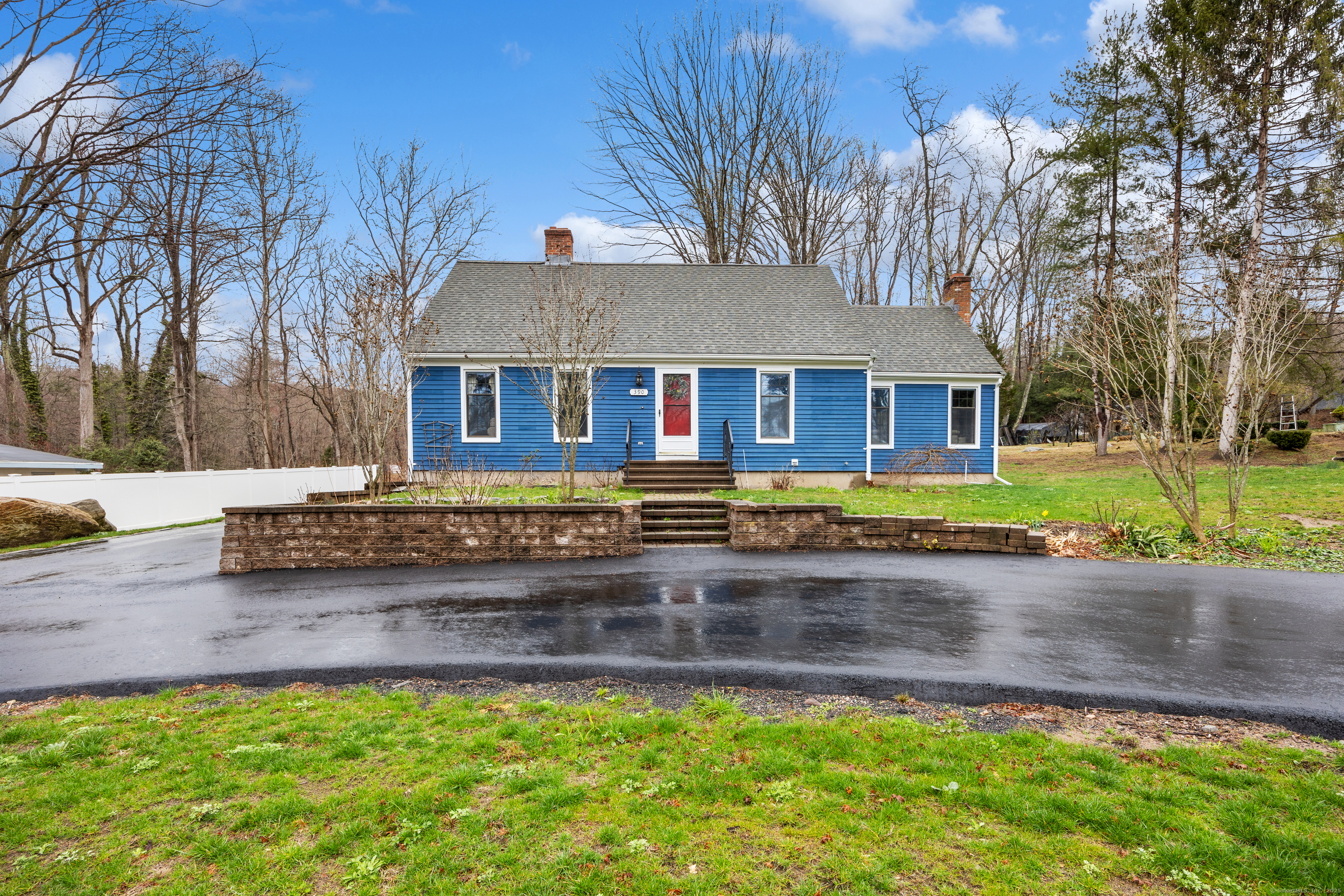 390 W High Street, East Hampton, Connecticut image 1