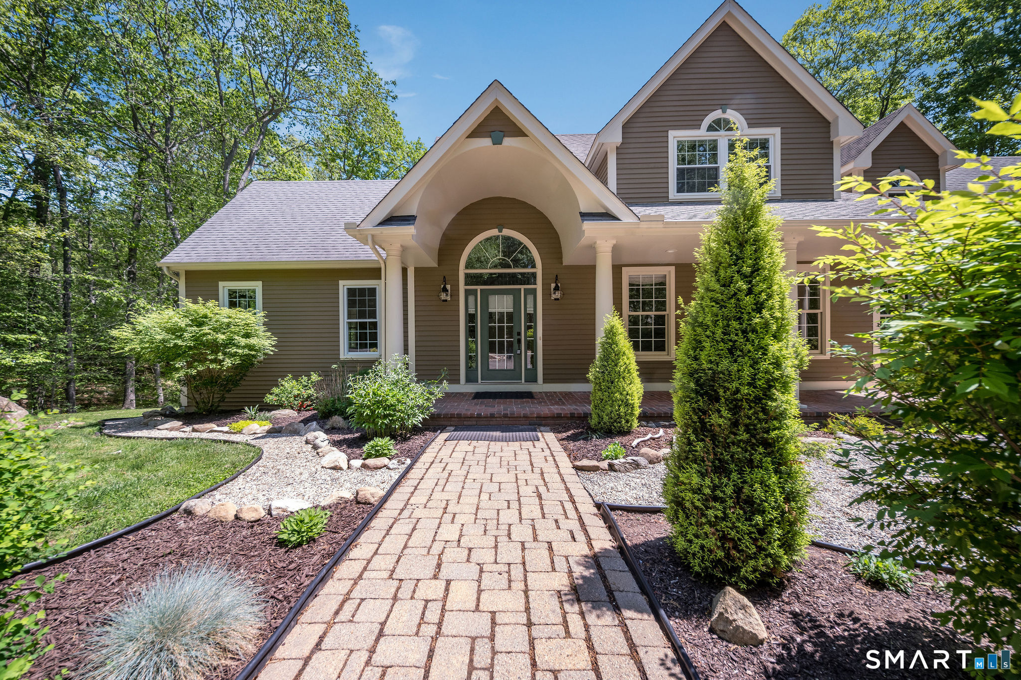 118 Genesee Lane