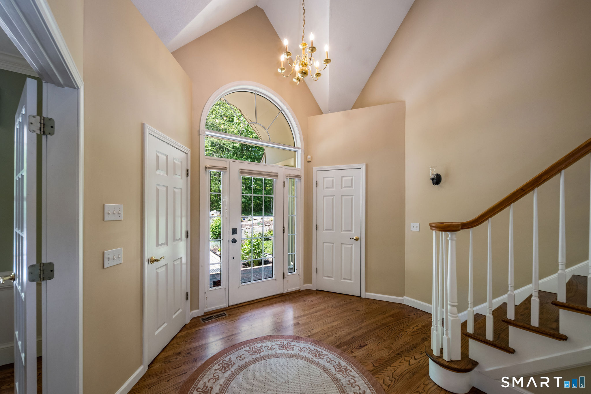 118 Genesee Lane