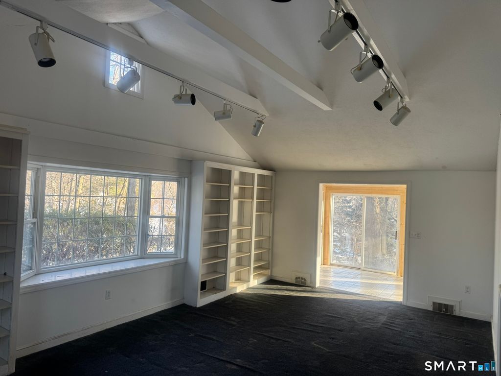 Photo of 33 Wood Pond Road, West Hartford, CT 06107 (MLS # 24146965)