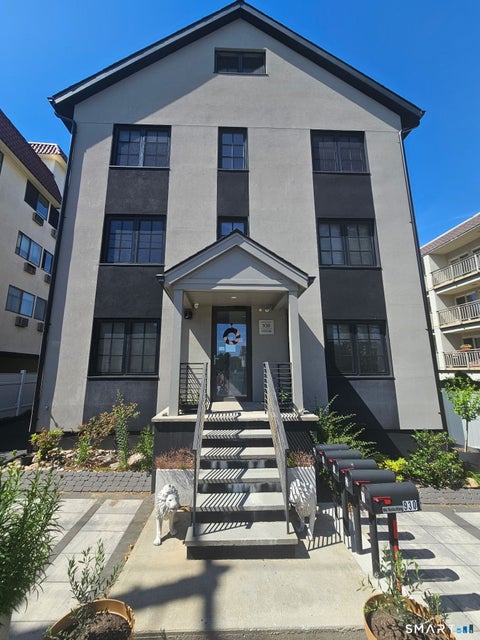 Multifamily For Rent - 930 Cove Road #2<br/> Stamford, CT 06902