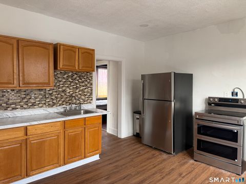 Photo of 502 Edgewood Street, Hartford, CT 06112 (MLS # 24145412)