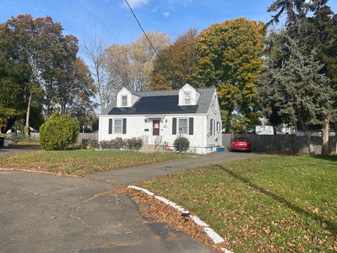 47 Guilford Court East Haven CT 06512