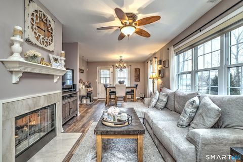 Tiny photo for 663 West Avenue #A22, Milford, CT 06461 (MLS # 24155077)