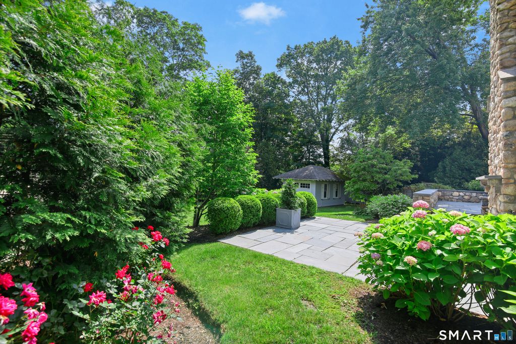 Photo of 322 Main Street, New Canaan, CT 06840 (MLS # 24170321)