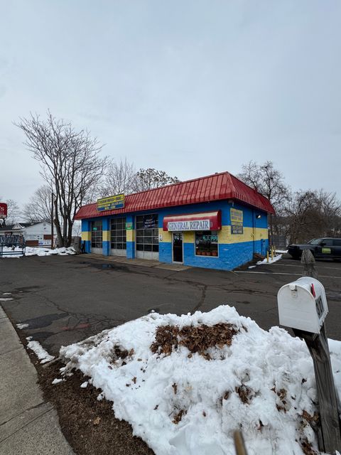 327 West Main Street Meriden CT 06451