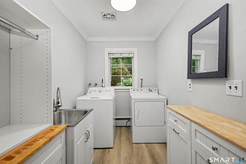 Tiny photo for 2 Stony Brook Road S, Darien, CT 06820 (MLS # 24201408)