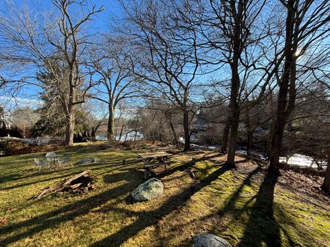 A home in Stonington