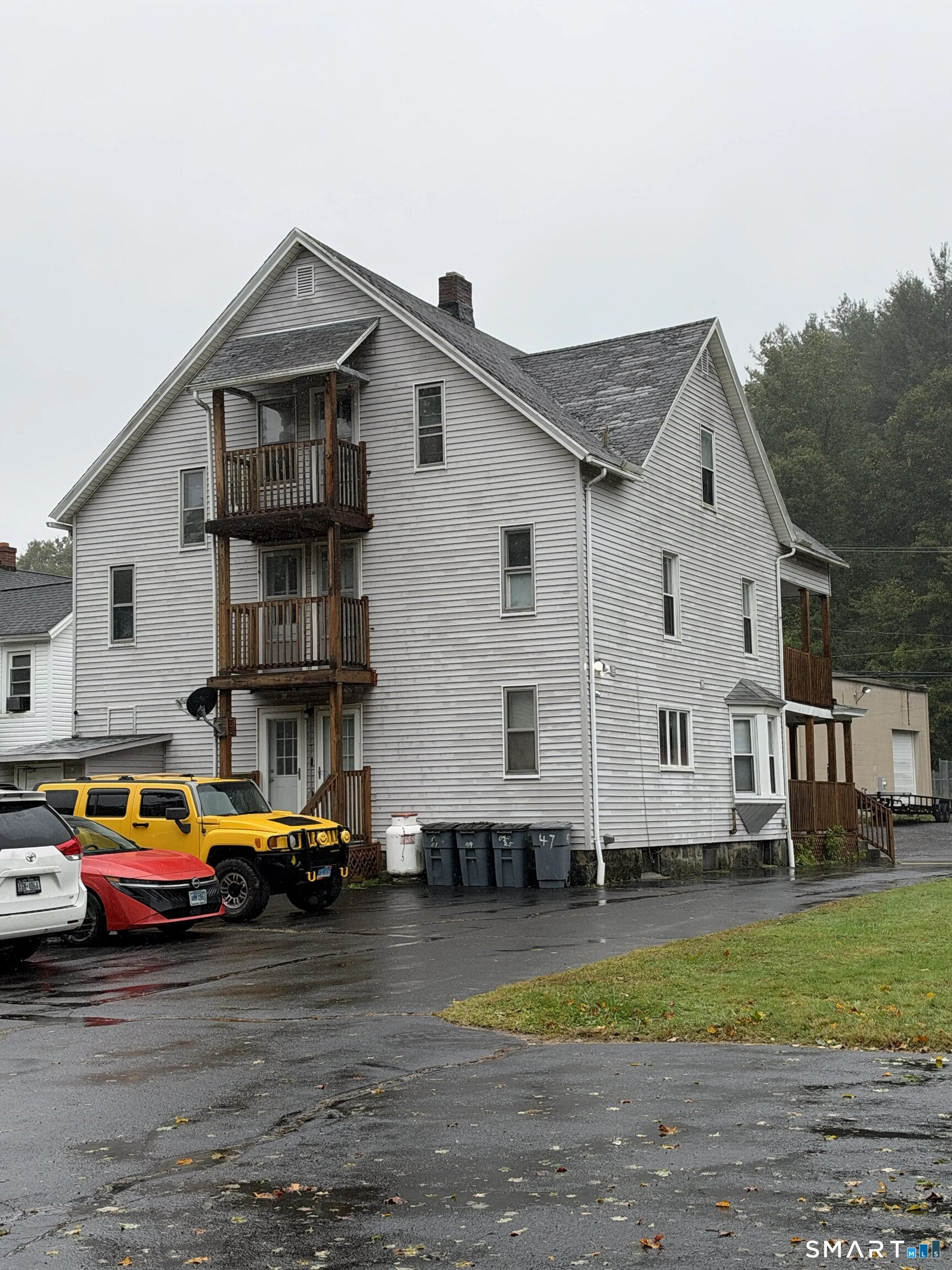 47 Railroad Avenue 45