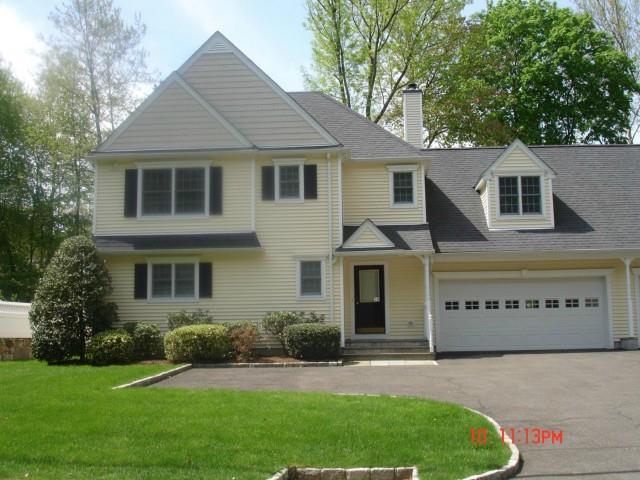 Photo 1 of 58 River Street, New Canaan, Connecticut, $3,900, Web #: 99109780