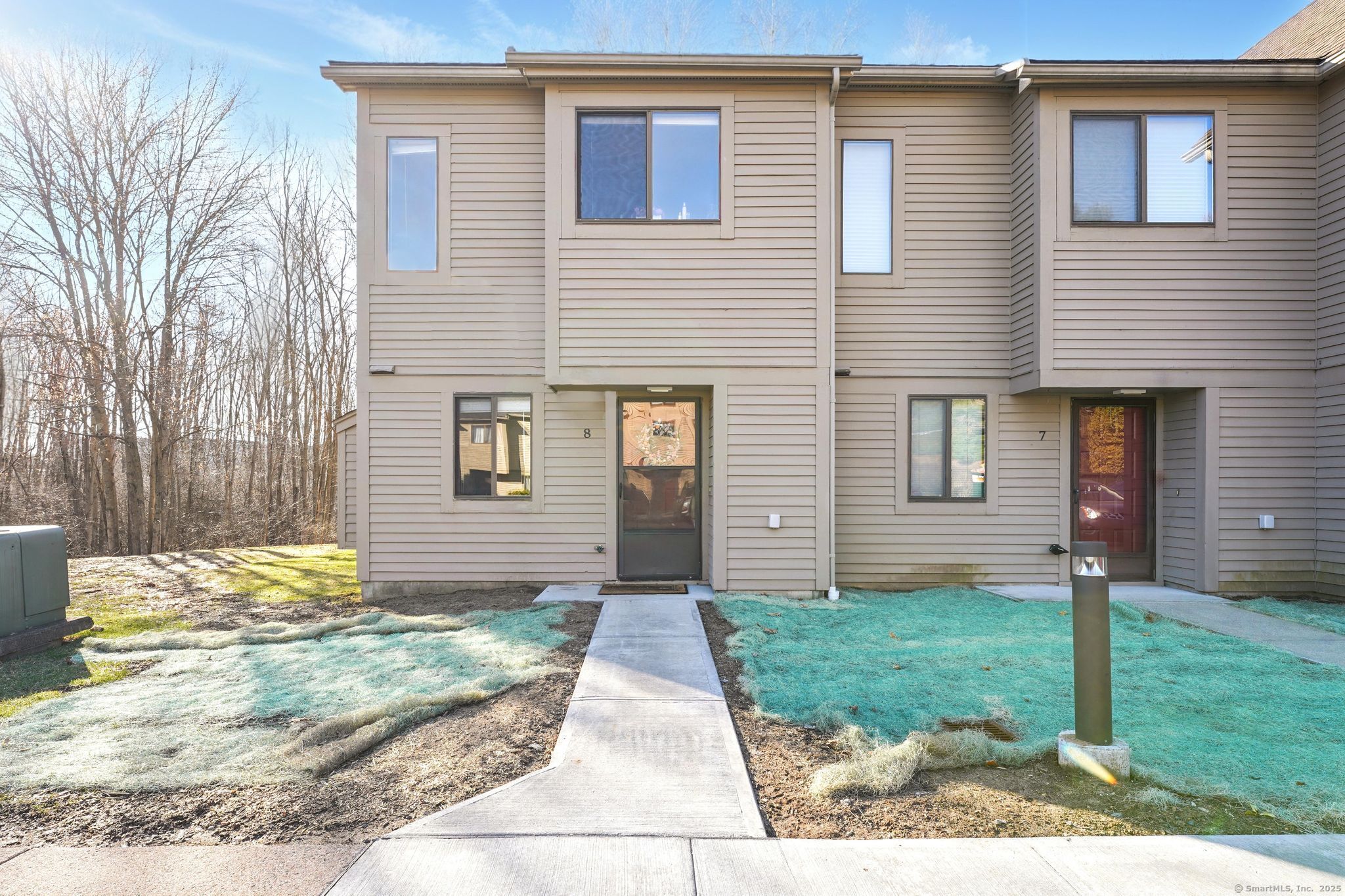 135 Village Square Drive #APT 8, New Britain, Connecticut image 1