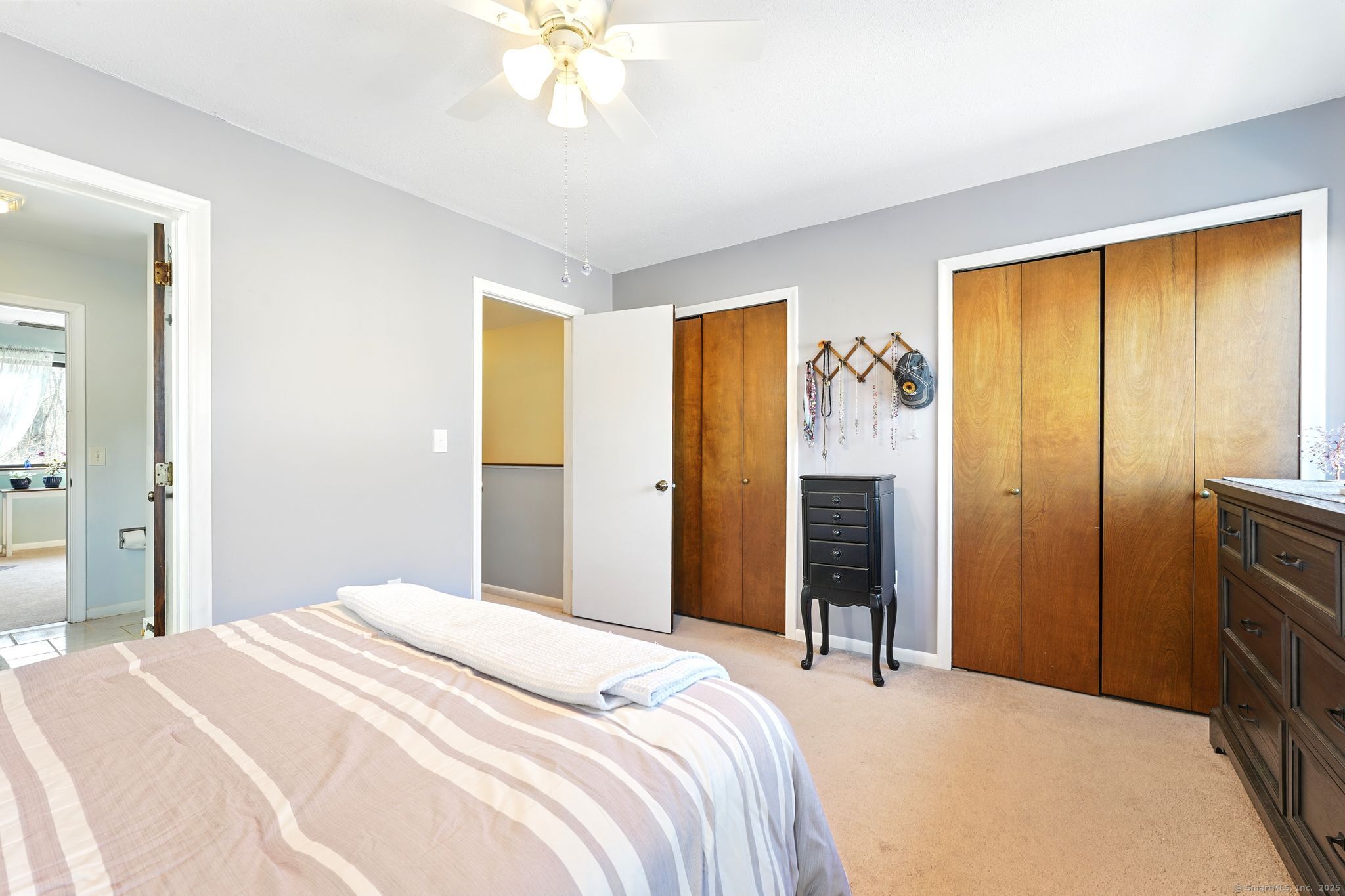 135 Village Square Drive #APT 8, New Britain, Connecticut image 16