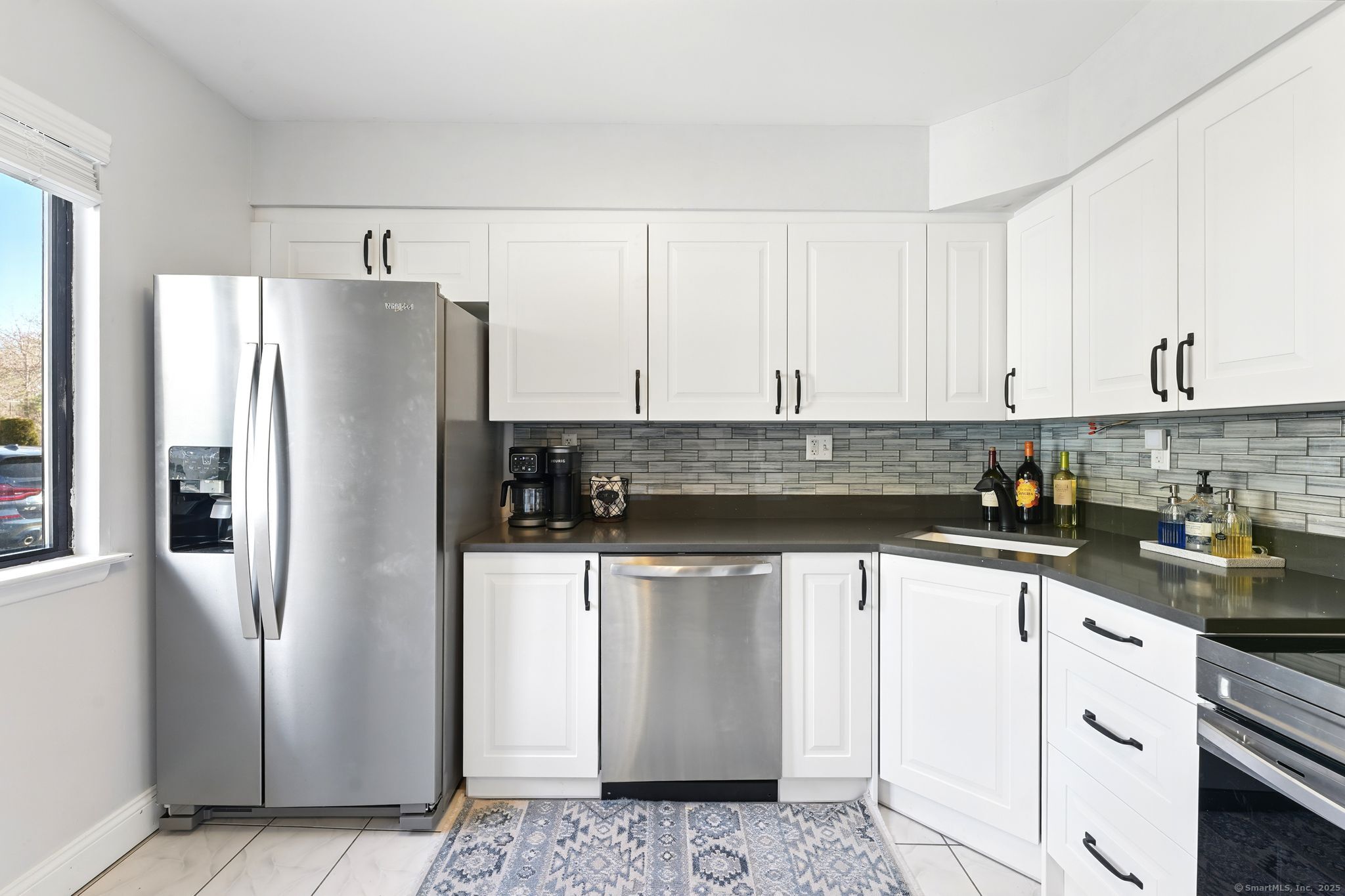 135 Village Square Drive #APT 8, New Britain, Connecticut image 2