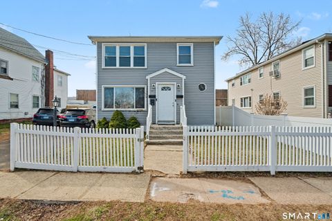 42 Pine Street Hamden CT 06514