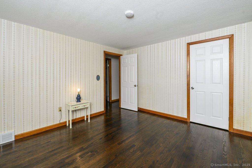 149 Deer Run, Southington, Connecticut image 17
