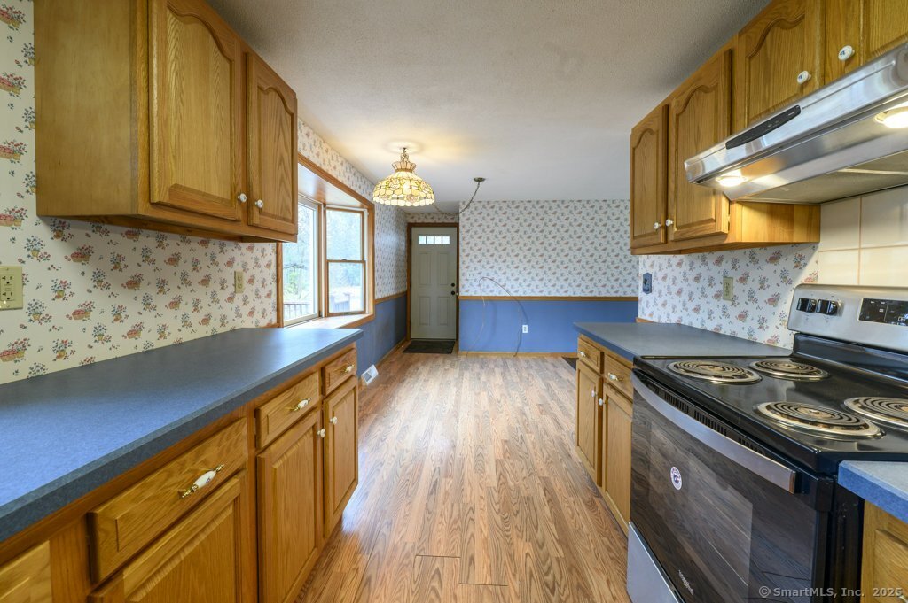 149 Deer Run, Southington, Connecticut image 12