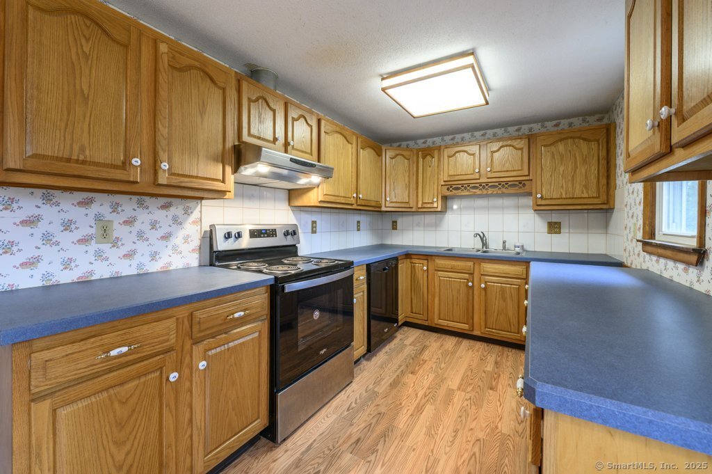 149 Deer Run, Southington, Connecticut image 10