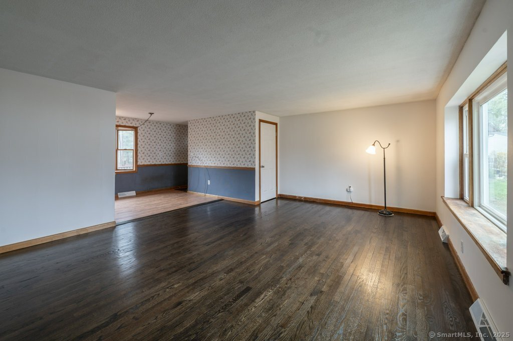 149 Deer Run, Southington, Connecticut image 6