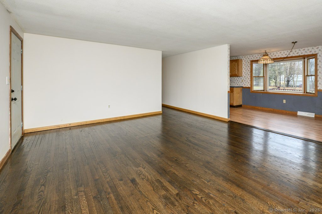 149 Deer Run, Southington, Connecticut image 7