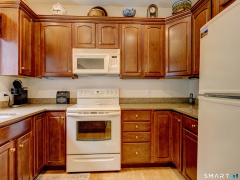 Tiny photo for 35 Sonoma Lane #35, Middletown, CT 06457 (MLS # 24208777)