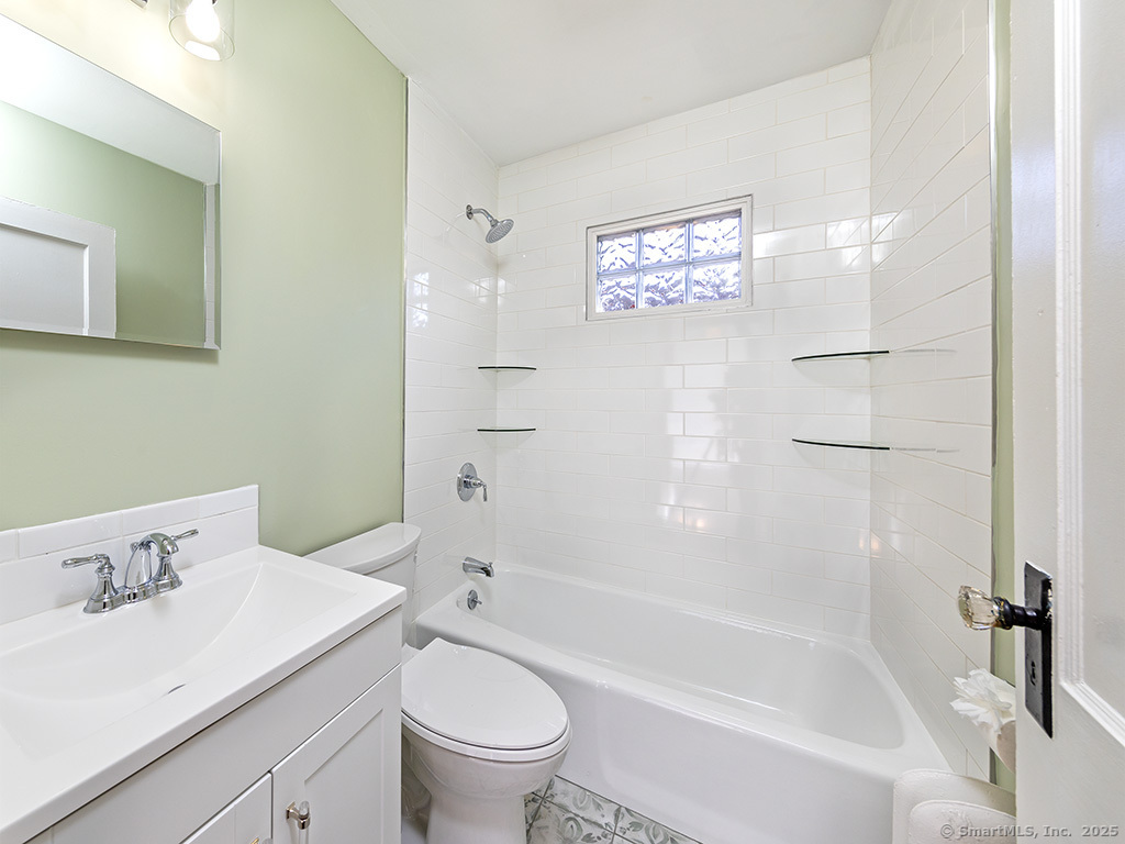 61 Pleasant Avenue, Bristol, Connecticut image 19