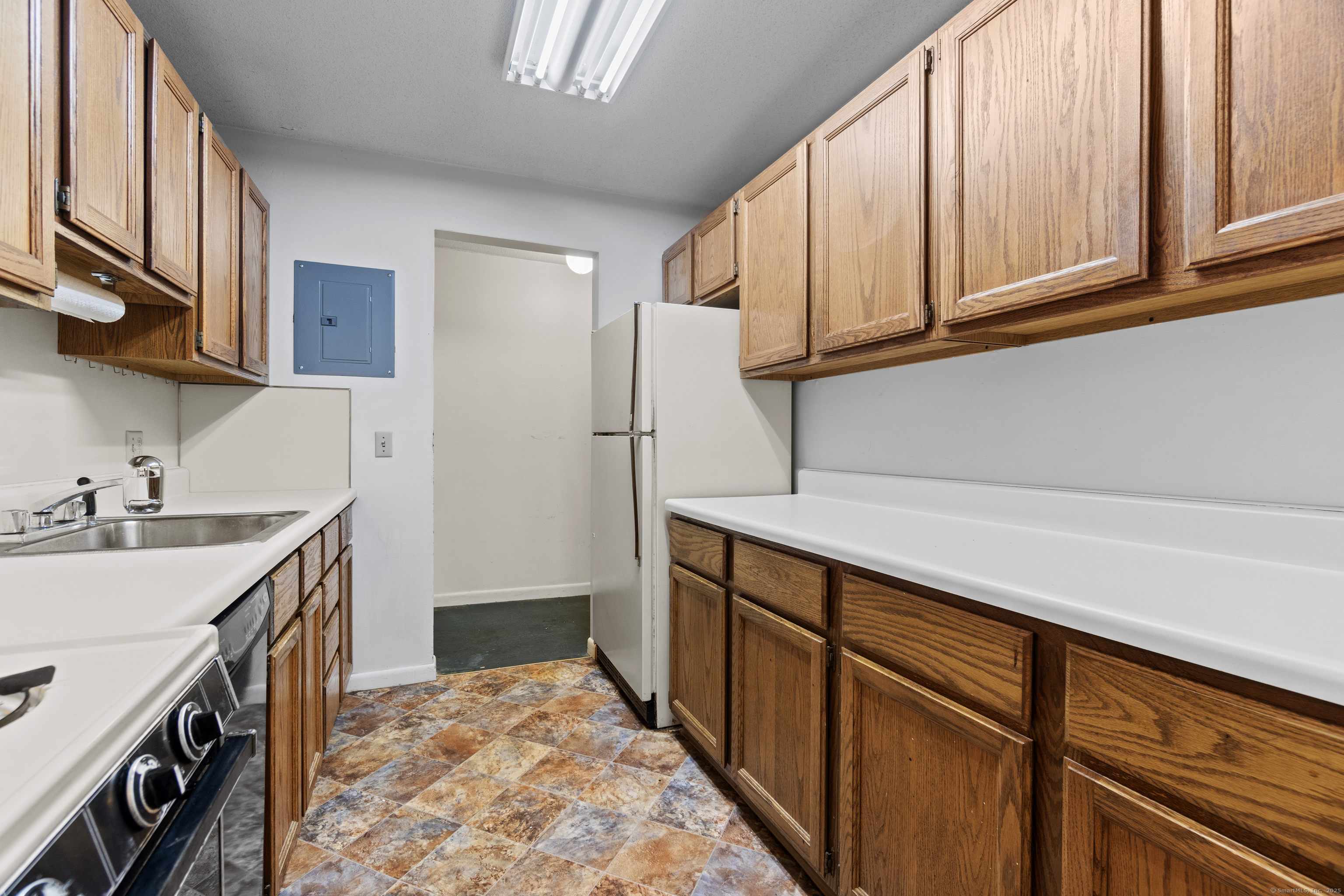281 Gardner Avenue #G5, New London, Connecticut image 13