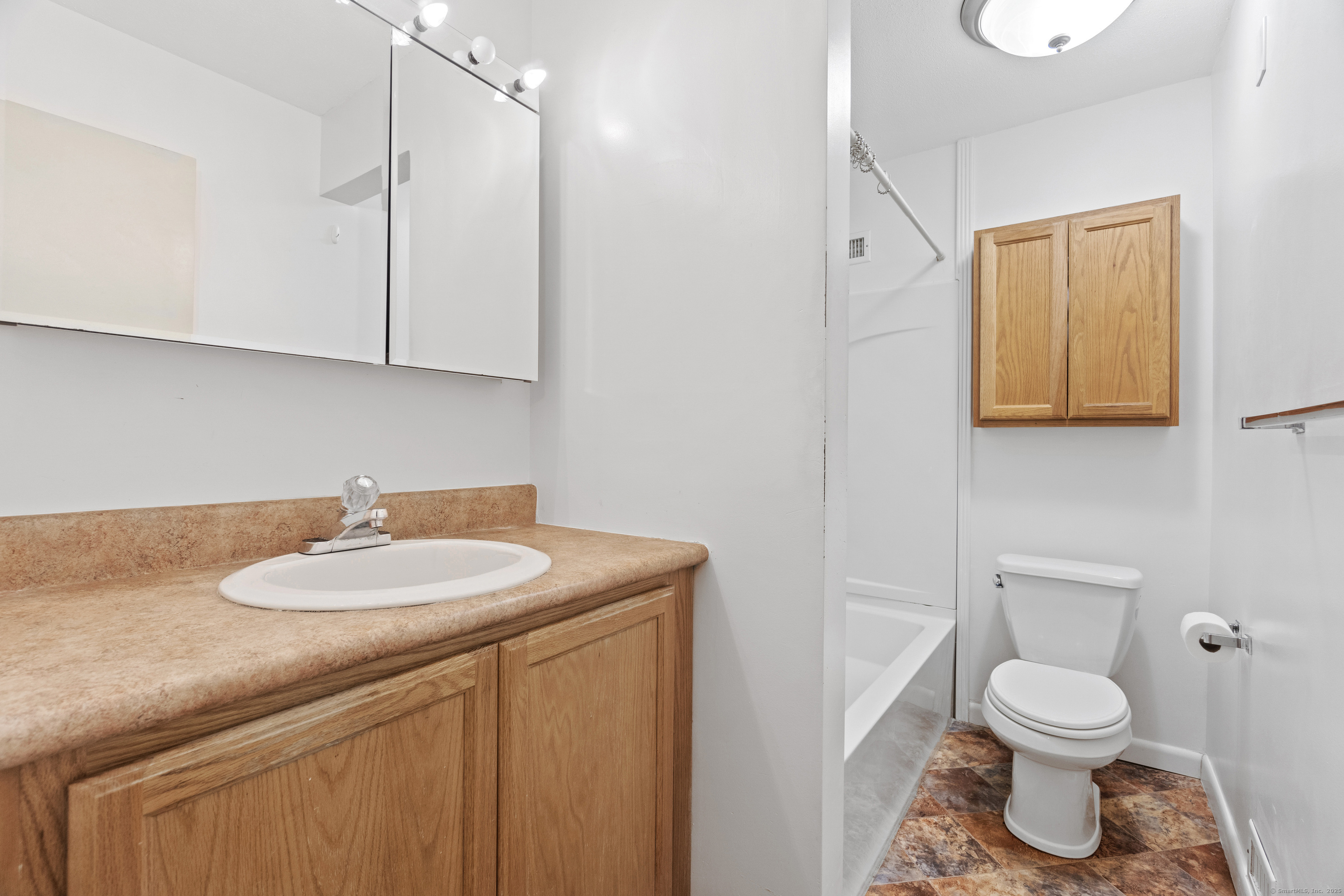 281 Gardner Avenue #G5, New London, Connecticut image 21