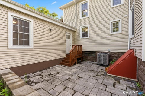 Tiny photo for 324 Washington Street #Apt. 1, Middletown, CT 06457 (MLS # 24204289)