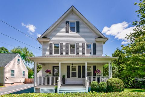 10 Fairfield Avenue Darien CT 06820