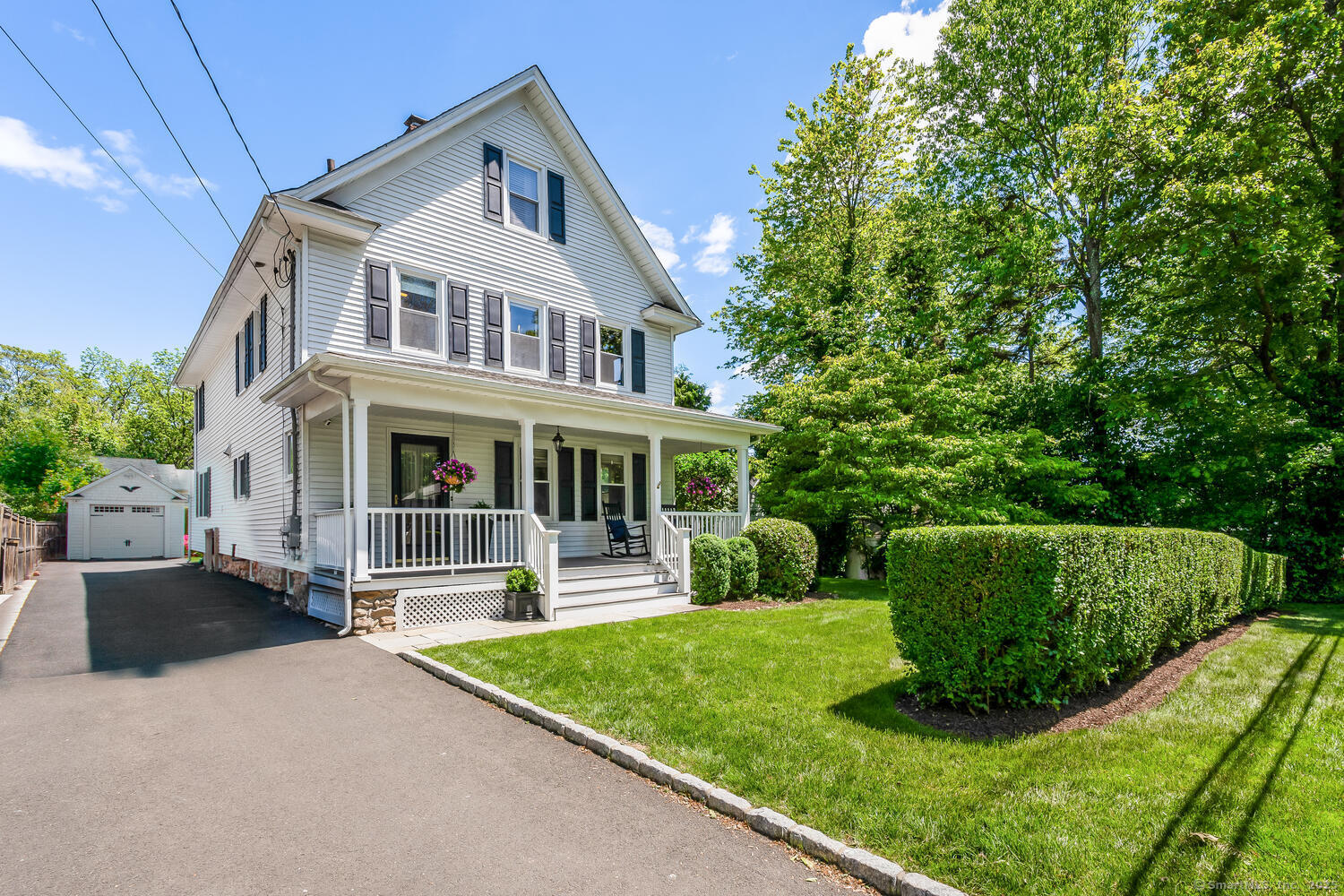 10 Fairfield Avenue