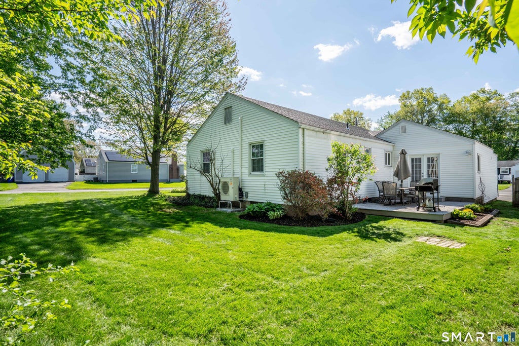Photo of 42 Haynes Road, West Hartford, CT 06117 (MLS # 24174578)