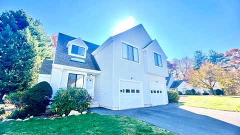Photo of 12 Locust Lane #12, Farmington, CT 06032 (MLS # 24055056)