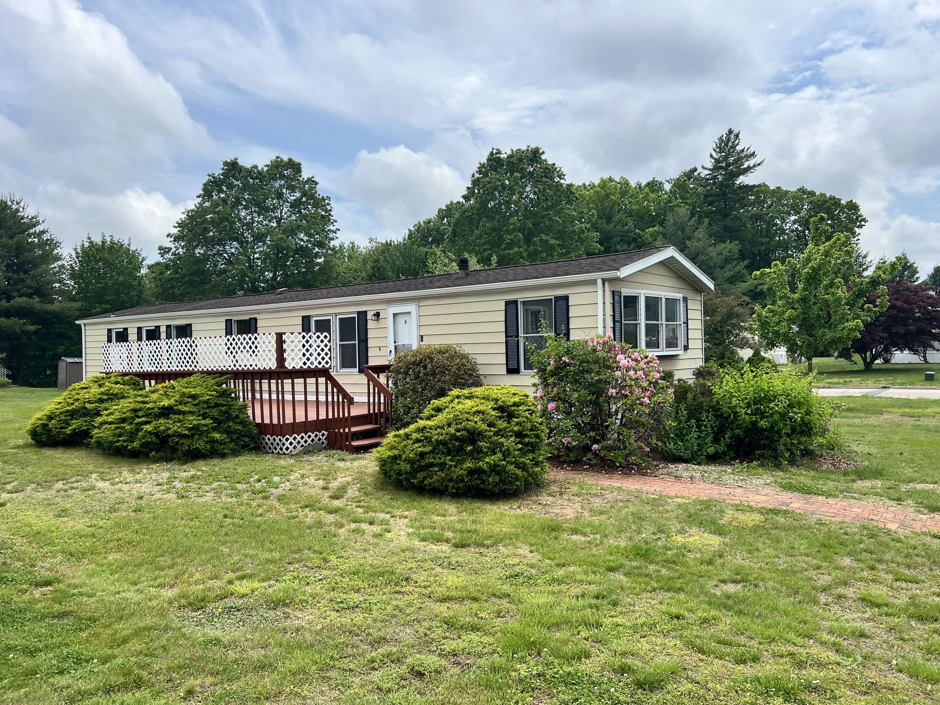Property for Sale at Jacqueline Lane, Windham, Connecticut - Bedrooms: 2 
Bathrooms: 2 
Rooms: 4  - $69,900